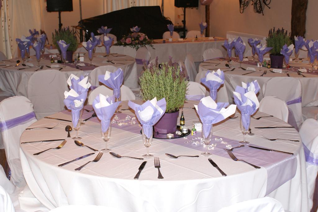 Staplehurst The Hawkenbury B&B 외부 사진