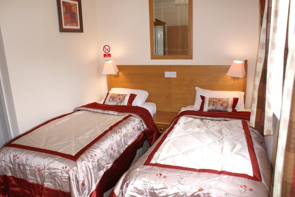 Staplehurst The Hawkenbury B&B 객실 사진