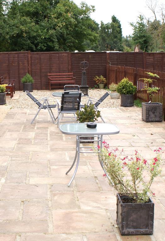 Staplehurst The Hawkenbury B&B 외부 사진